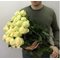 25 белых роз Эквадор 80 см.