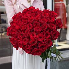 Купить 51 розу Эквадор 90 см